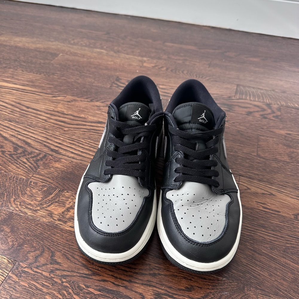 Like new! Air Jordan 1 Low G. Men’s golf shoes sz 10.5
No original box